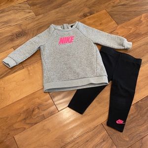 Nike Toddler Sweatshirt & Legging Set
